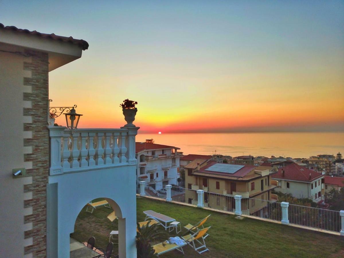 Villa Bella Vista Тропея Экстерьер фото